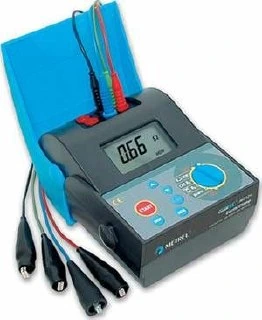 Digitalni mjerač električnog otpora s ispitnim vodovima i krokodilskim stezaljkama